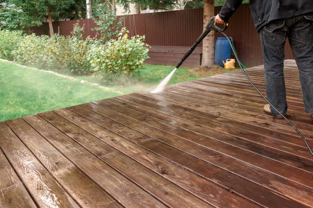 Best Gutter Cleaning  in Strathmore, CA