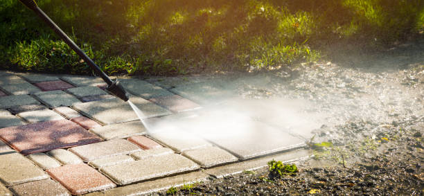 Best Playground Equipment Cleaning  in Strathmore, CA